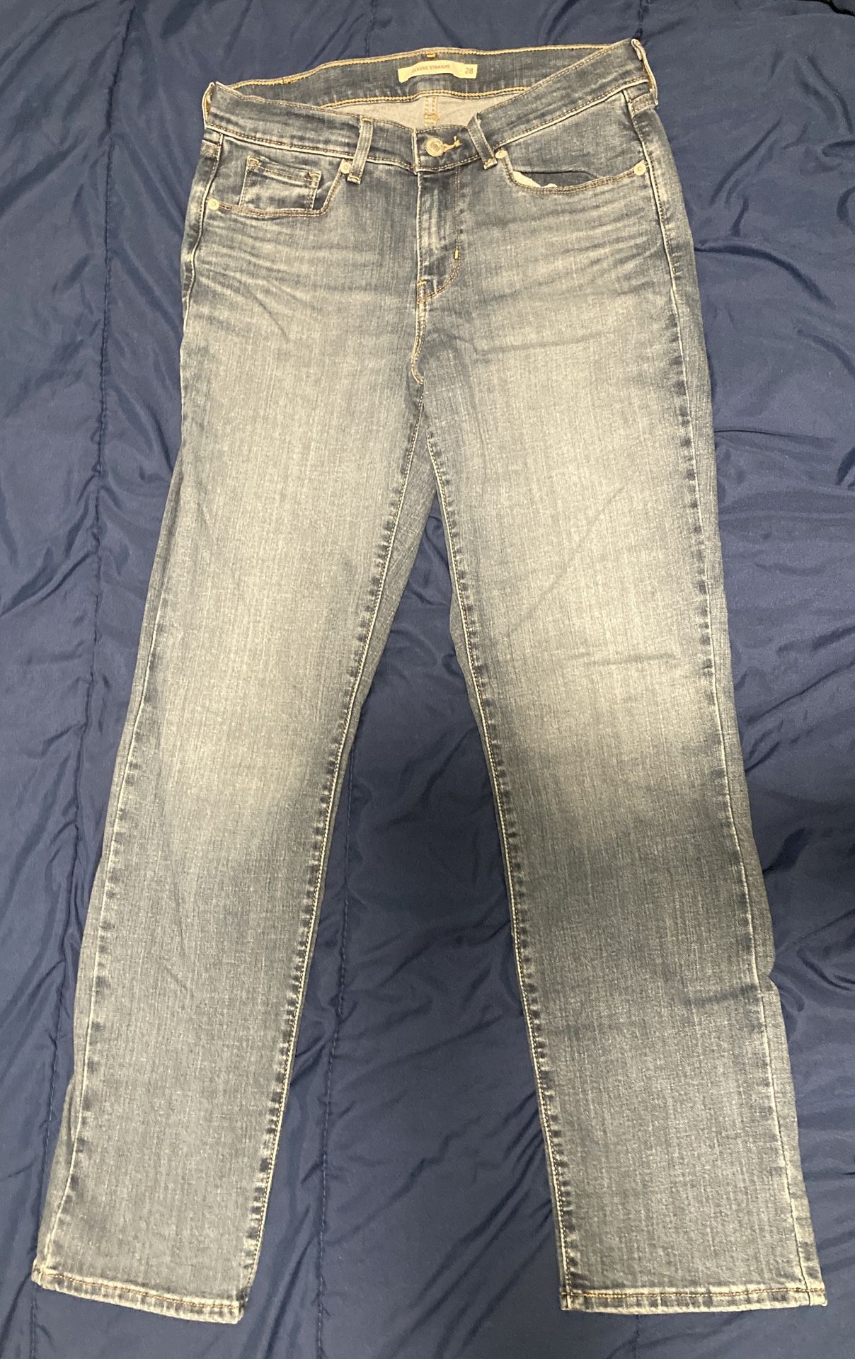 Women's Levi Classic Straight Jeans