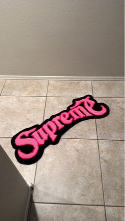 Supreme Logo Tufted Accent Rug