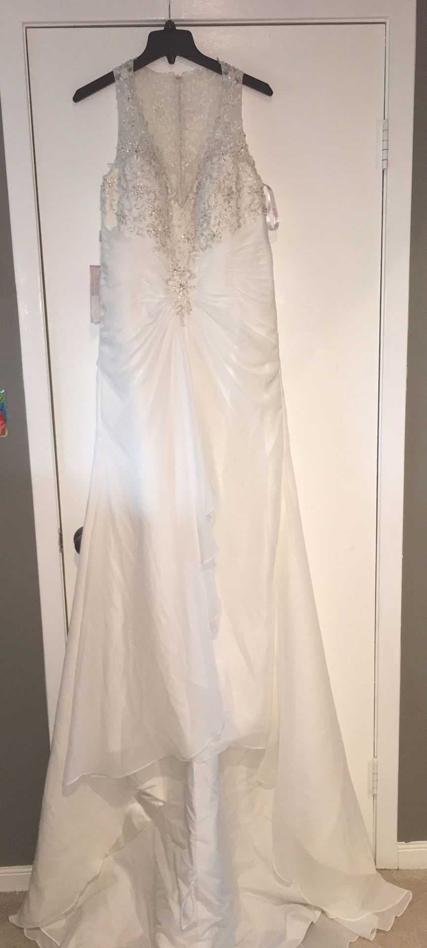 Wedding dress (Never Been Worn), Ivory, Label Size 12