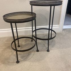 Mirrored nesting tables