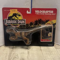 Kenner Jurassic Park Velociraptor Action Figure, Brown