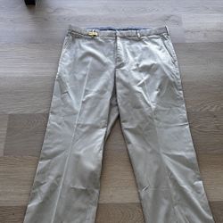 GAP Straight Leg Pants – Size 38x32, Classic Chino Style