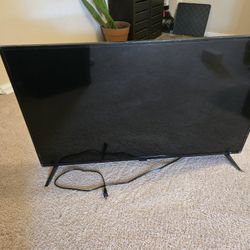 Insignia 43'' TV Class N10 With Mounts