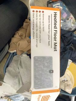 Heated floor mat