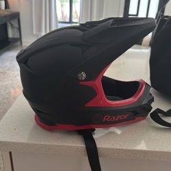 Razor Helmet 