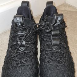 Nike LeBron 15 Low Triple Black Size 9 – Clean Upper, Good Beaters 🔥