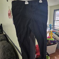 Womans pants size 8