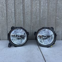 2018 2019 2020 2021 2022 2023 Jeep Wrangler Jl Halogen Headlight Headlamp Right Passenger Side Left Driver Side LH Used Oem Original 