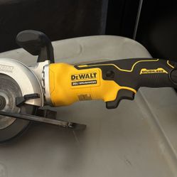 Dewalt Atomic Circular saw