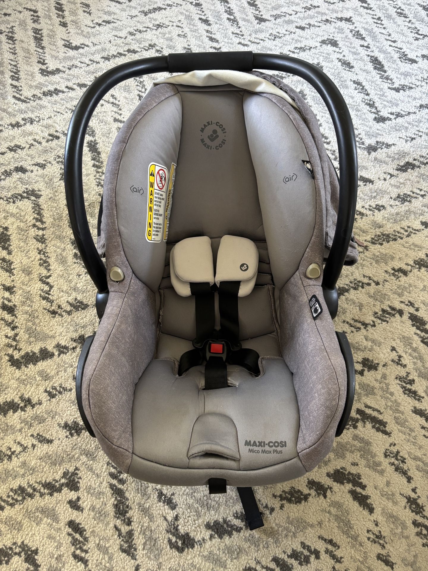 Car Seat - Maxi-Cosi Mico Max Plus With Car Base