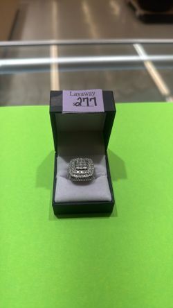 10kt 11.4 grams Diamond Ring