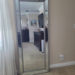 Standing Wall Mirroe