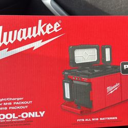 Milwaukee Light/charger