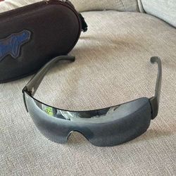 Maui Jim 520-02 Honolulu Sunglasses – Polarized Neutral Grey – Excellent Condition
