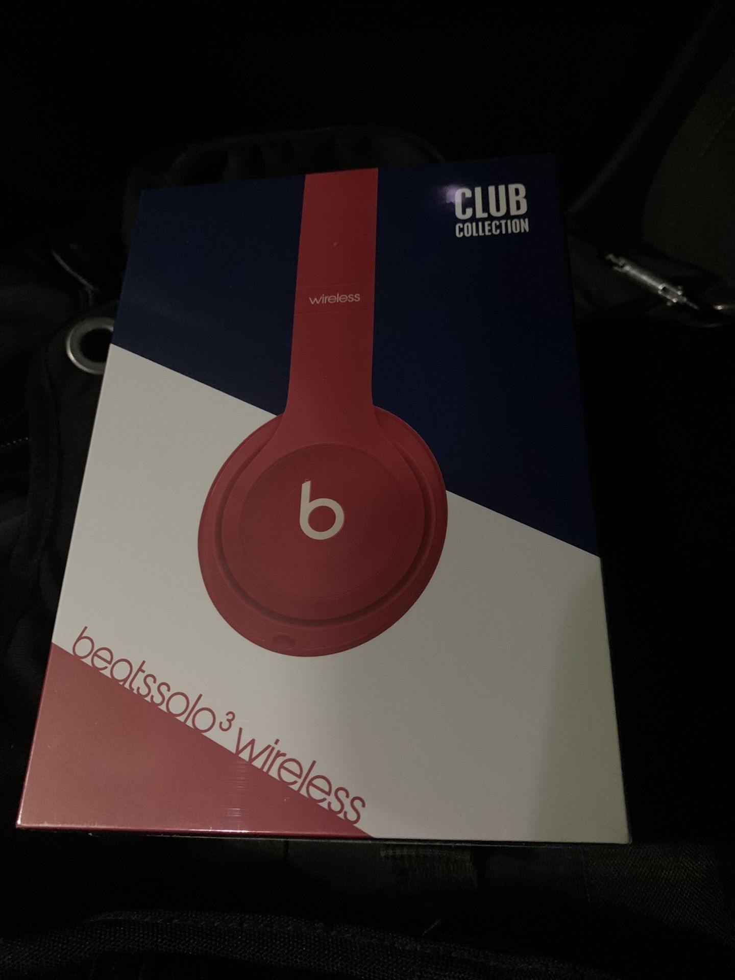 Beats solo 3 wireless headphones