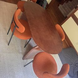 Table with 4 Chairs 