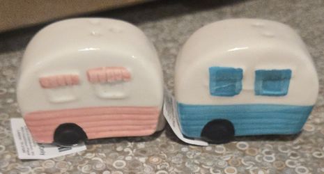 *NEW* Mini Campers Salt and Pepper Shakers (Set)