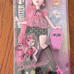 Mattel Monster High Draculaura Day Out Doll