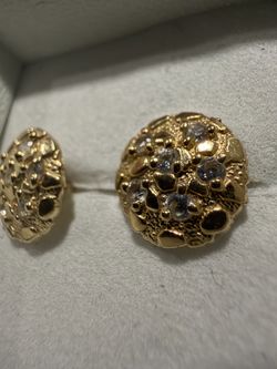 10K Gold Earing – 1.64 grams 🔥 (Firm Price)