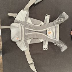 Ergobaby- Omni Breeze Baby Carrier 
