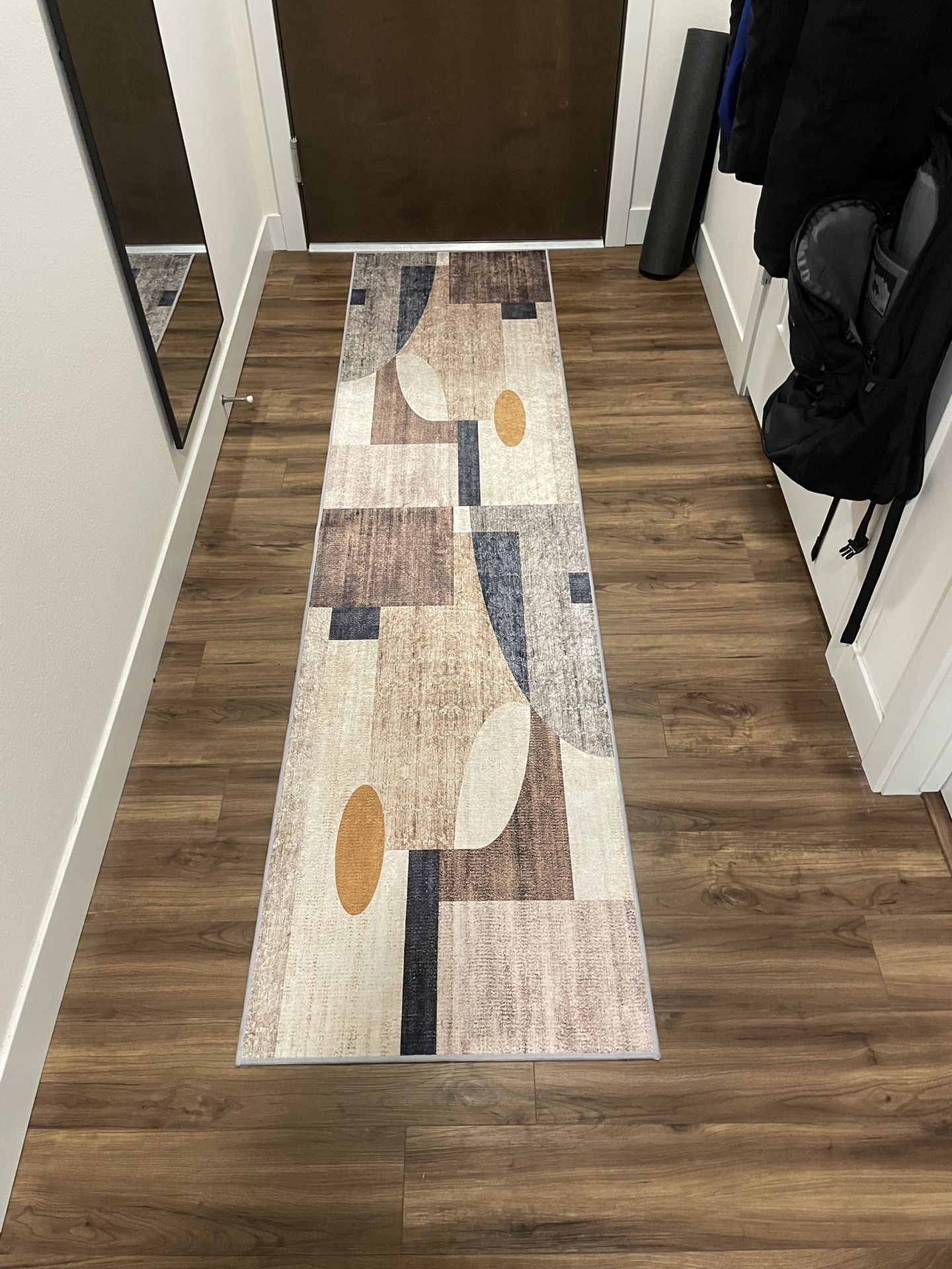 Modern Abstract Runner Rug – 2’x6’ – Neutral Multicolor