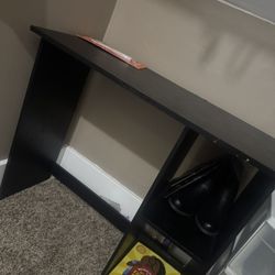 Black Desk 