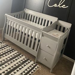 Delta Gray Infant Crib with Changing Table and Storage Drawers