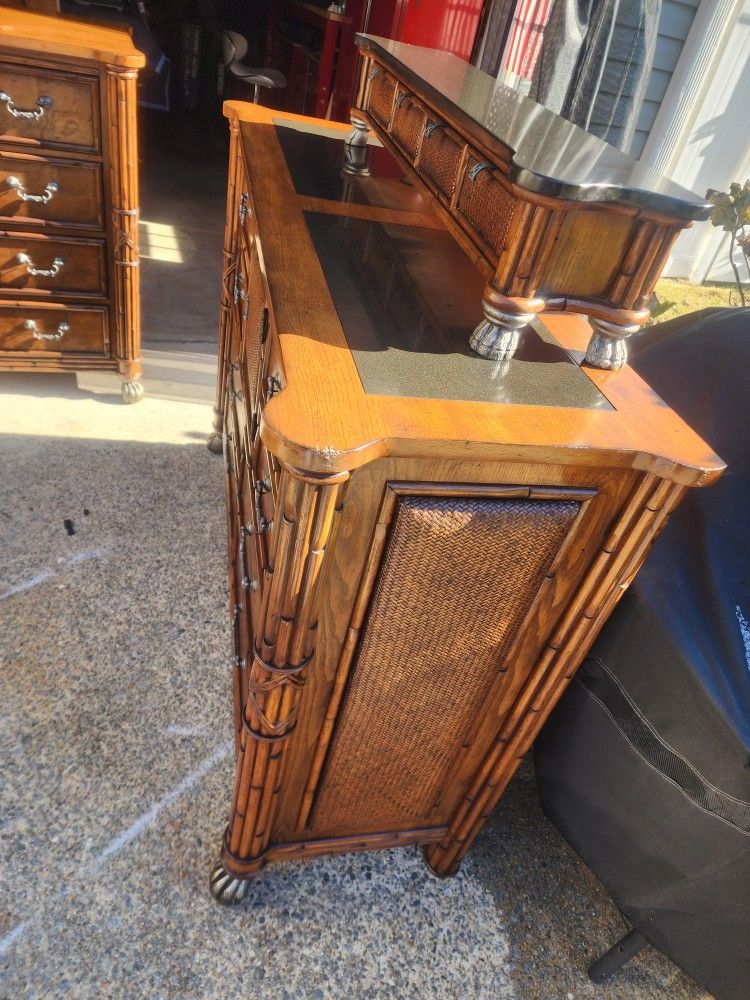 American Signature West Indies 10 Drawer Dresser