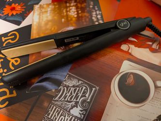 GHD hair straightener