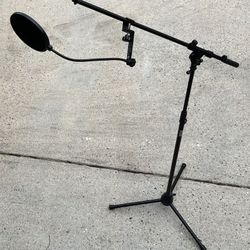 4 OnStage Mic Stands + Pop Filter + 25’ Guitar Cable