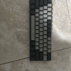 E-Yooso Gaming Keyboard 60percent (Grey Spacebar)