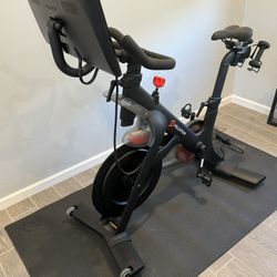 Peloton Bike