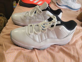 Jordan 11 Low Legends Blue Size 12.5