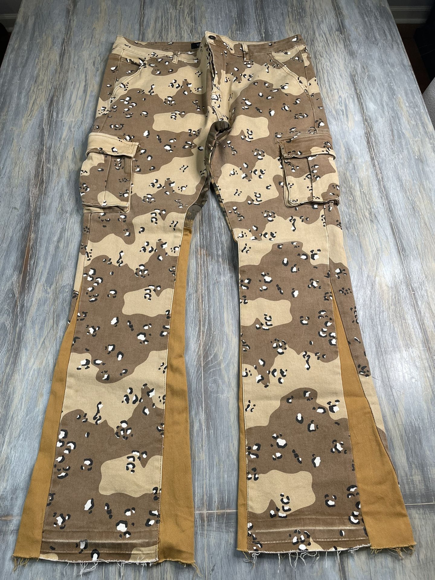 Valabasas Camo Jeans