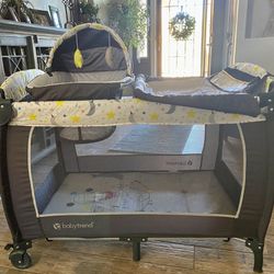 New In Box- Baby Trend Nursery  -Twinkle Twinkle Little Moon!