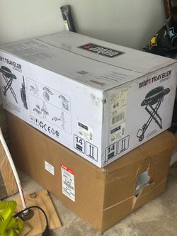 Portable propane weber grill (NEW)