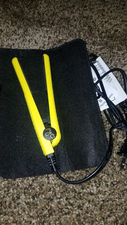 Flat iron travel size