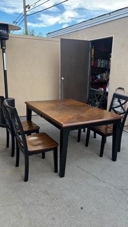 Kitchen table