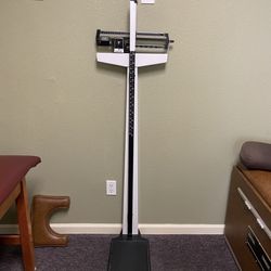 Stand Up Scale