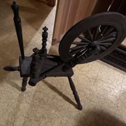 Antique Spinning Wheel