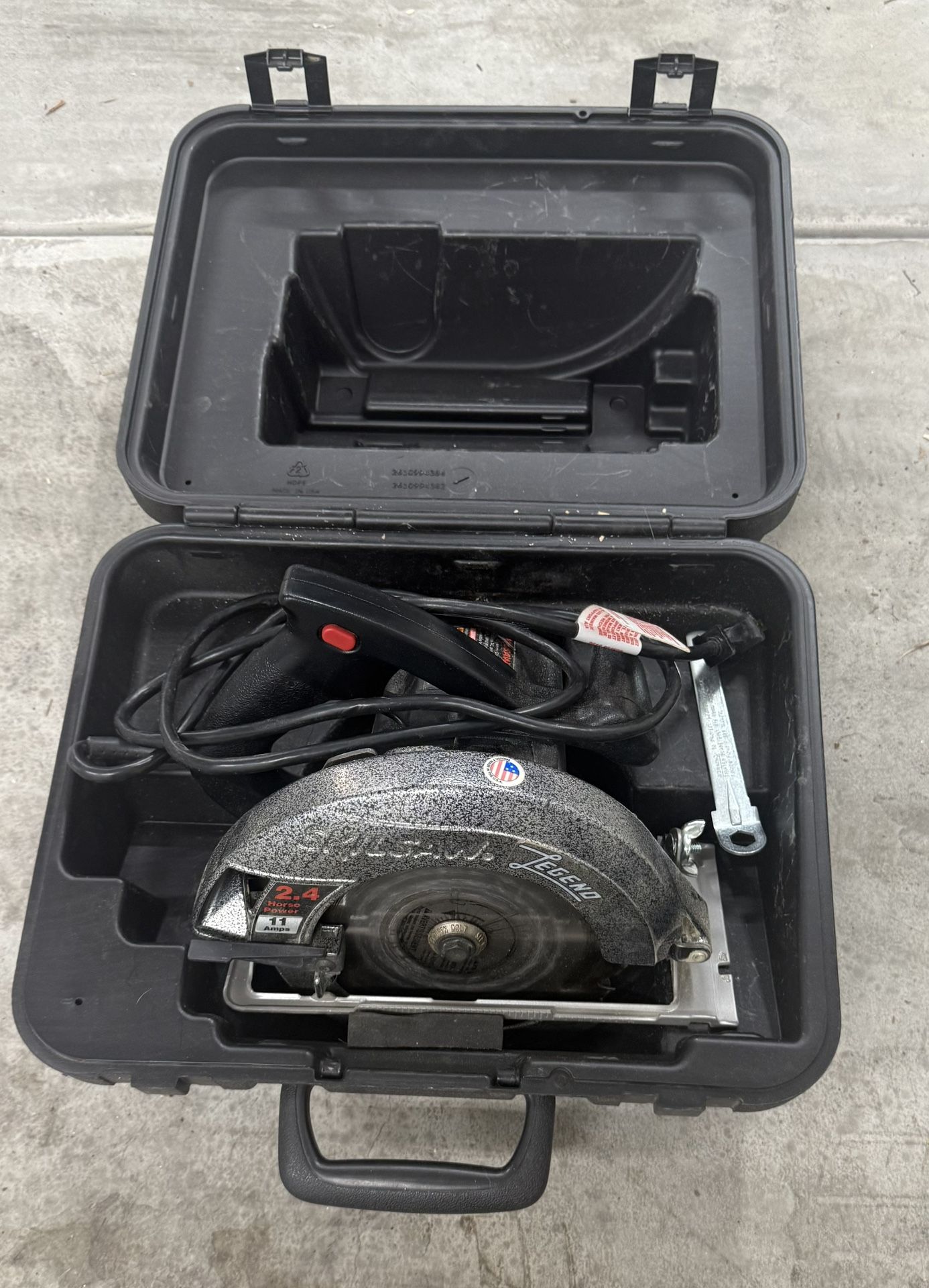 SKILSAW Circular Saw + Hard Case – $40 OBO