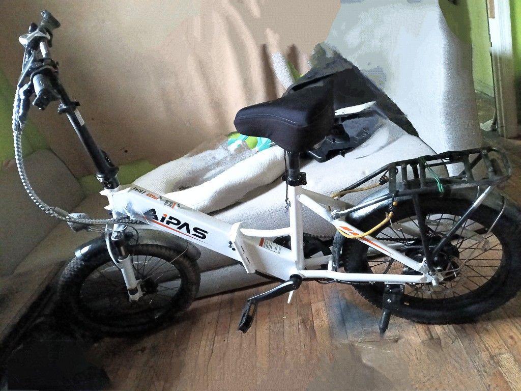 Aipas Electric Streetbike