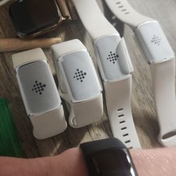 Fitbit Charge 6