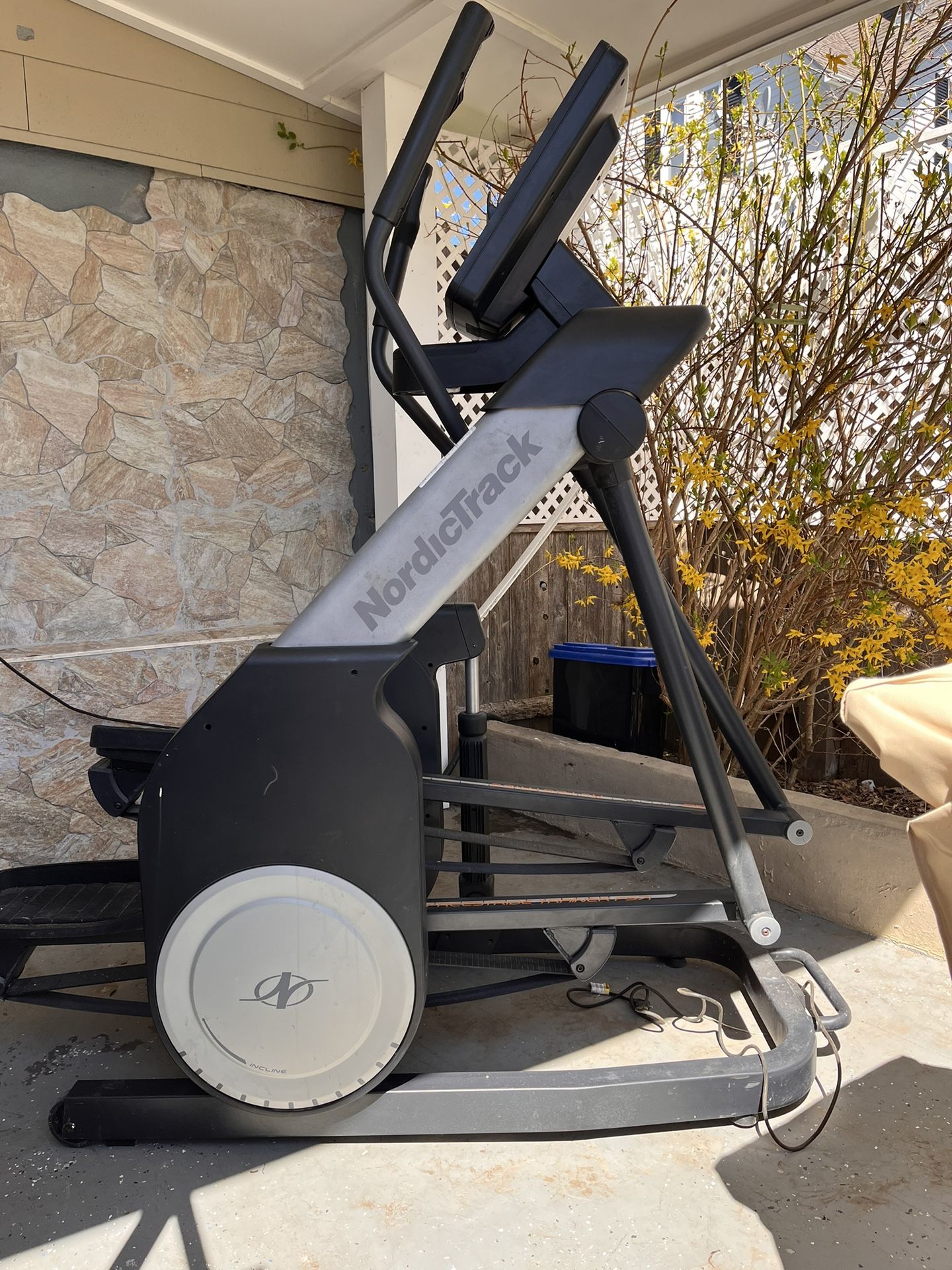 Elliptical Nordic Track