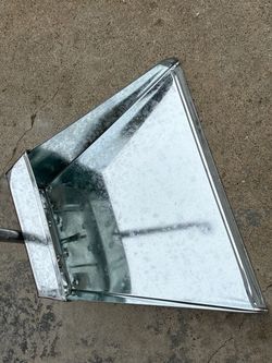 Metal Stand-Up Dustpan / Recogedor de Metal