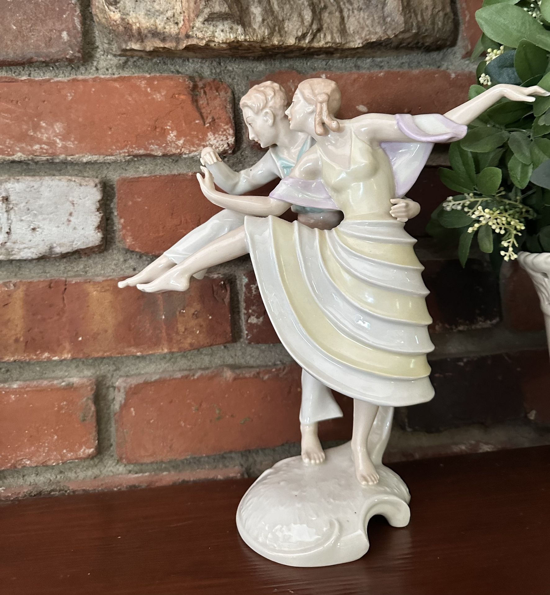 Vintage Hutschenreuther Dancing Couple Figurine Art Deco Style