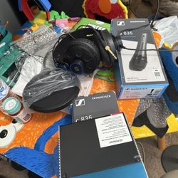 Presonus audio box , Headphones And Microphones