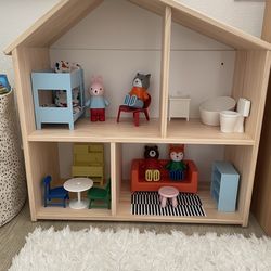 Wooden Dollhouse & Accessories