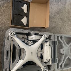 Drone DJI Phantom 4 PRO - Almost New 