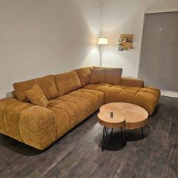 Amber Sectional Sofa New Modern 120x78 NEW